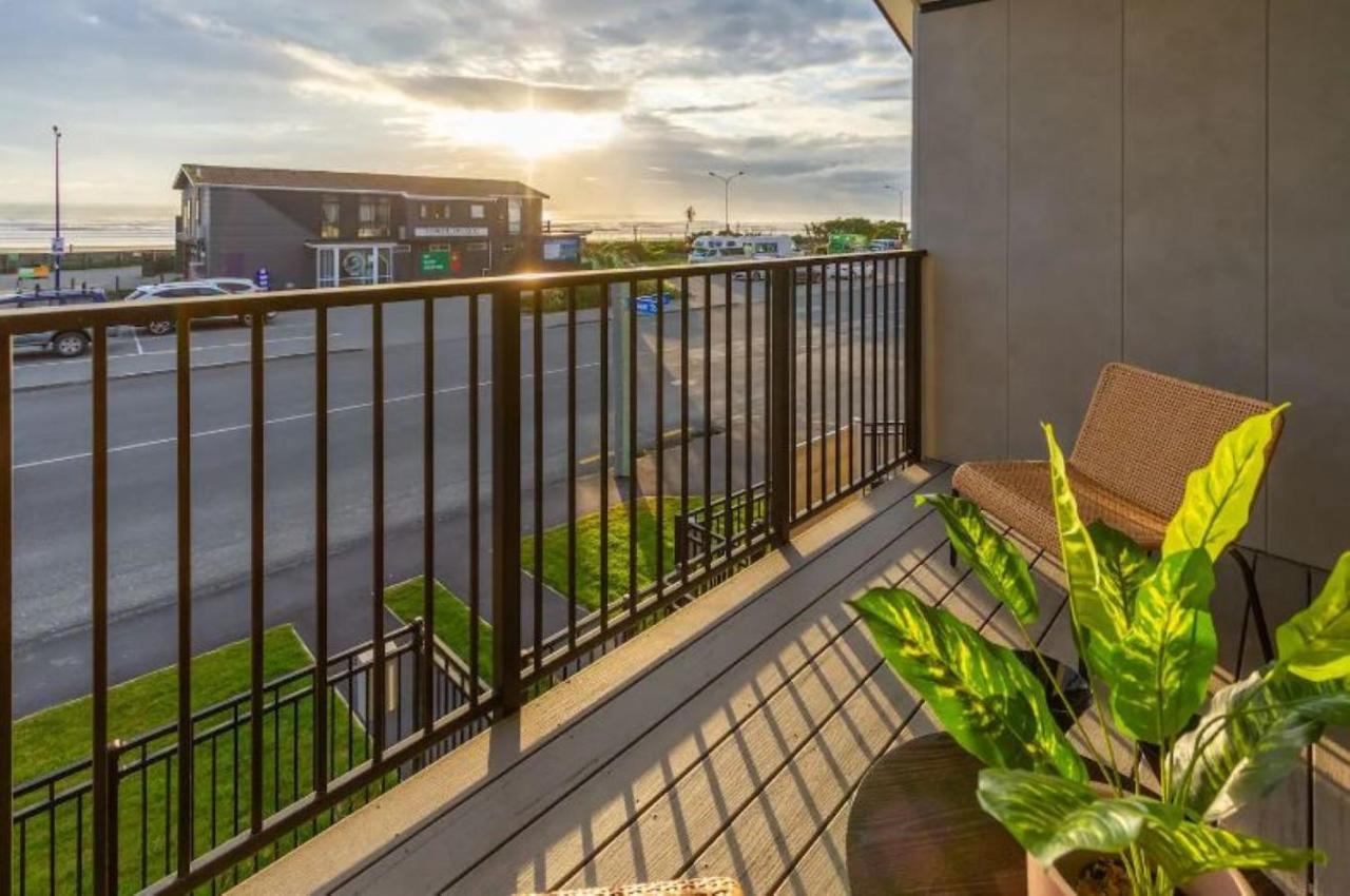 Okioki - Seaside Escape Apartment Christchurch Bagian luar foto